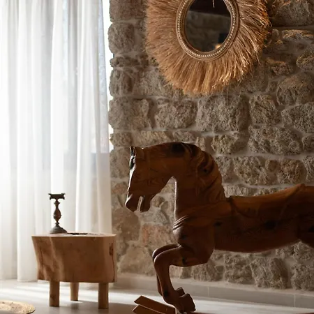 Lithos Apollon Villa *