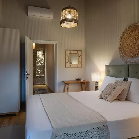 Lithos Apollon Vilă