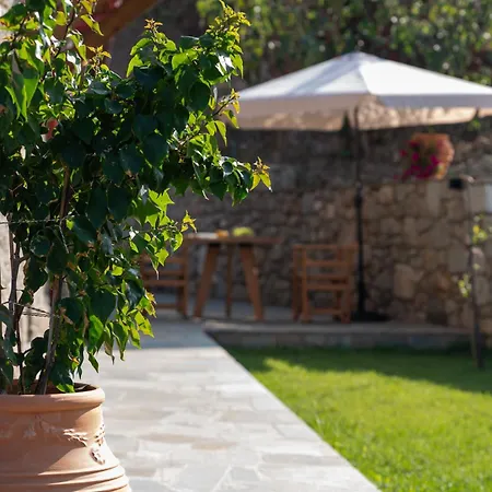 Lithos Apollon Vila *