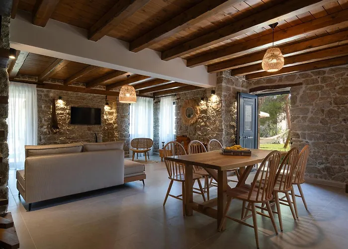 Вилла Lithos Apollon